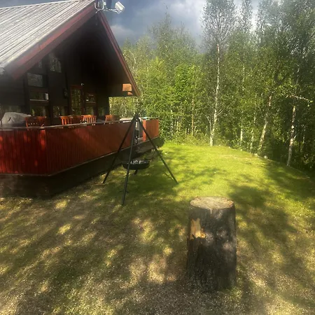 Koselig Med Usjenert Og Solrik Beliggenhet Сasa de vacaciones
