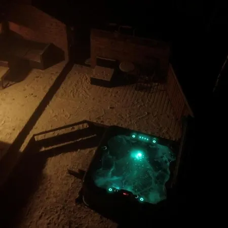 Cozy On With Jacuzzi, 5 Min To Slopes